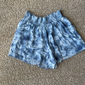 PINK Victoria's Secret Blue Tie-Dye flowy Shorts